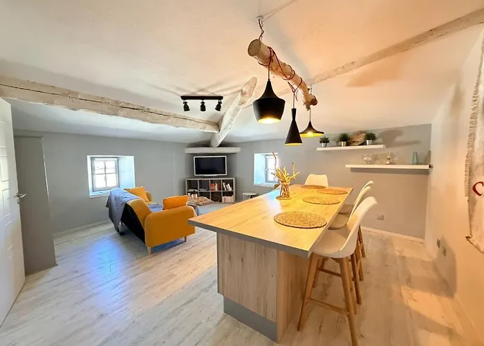 Carcasso Apartamento